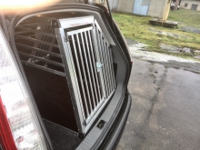 Hunde-Transportbox für Ford