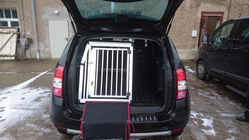 Hundebox/ Einzelbox für Dacia Sandero 1.Generation (Sonderbau 51)