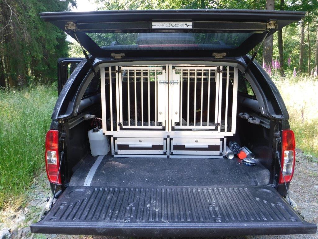 Hundebox/ Einzelbox für Nissan Qashqai J11 (Sonderbau 328)