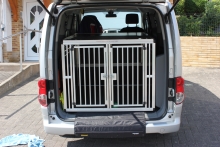 Hundebox/ Einzelbox für Nissan Qashqai J11 (Sonderbau 328)