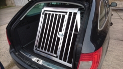 Hundetransportbox für Superb II Combi