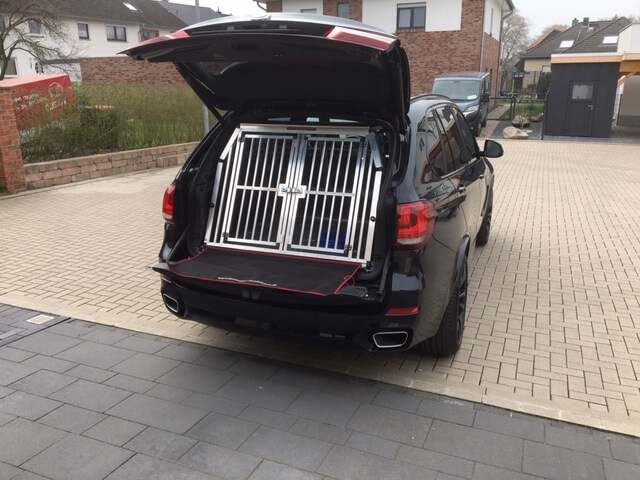 Hundeboxen für BMW - Faustmann Hundeboxen