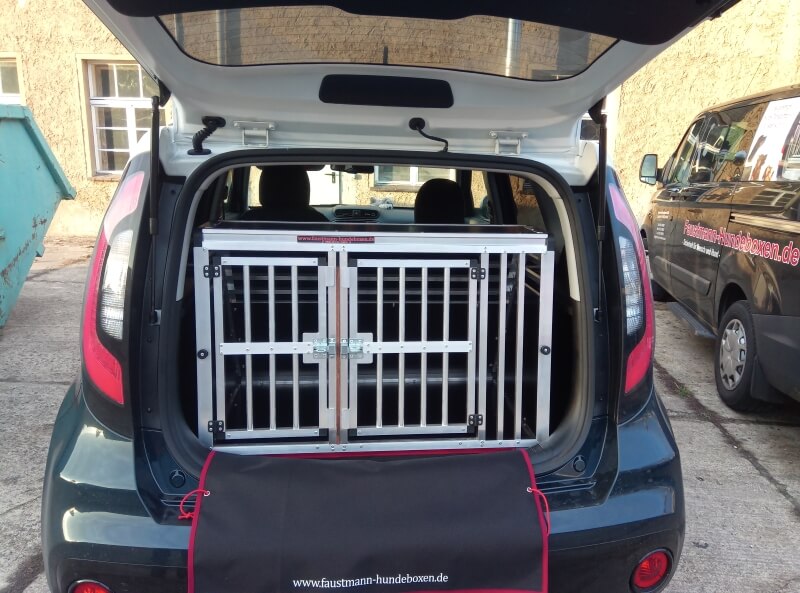 Hundebox/ Einzelbox für Kia Sportage Typ SL (Sonderbau 239)